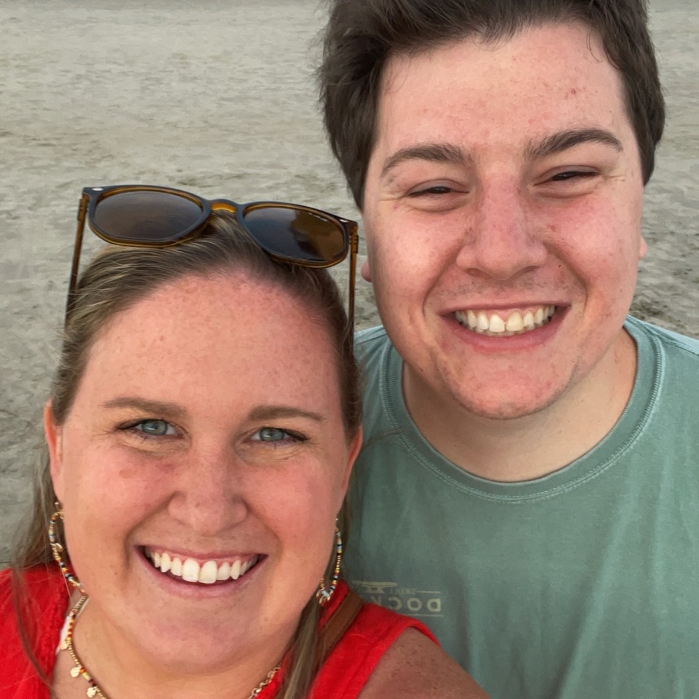 Meet your Posher, Brenna